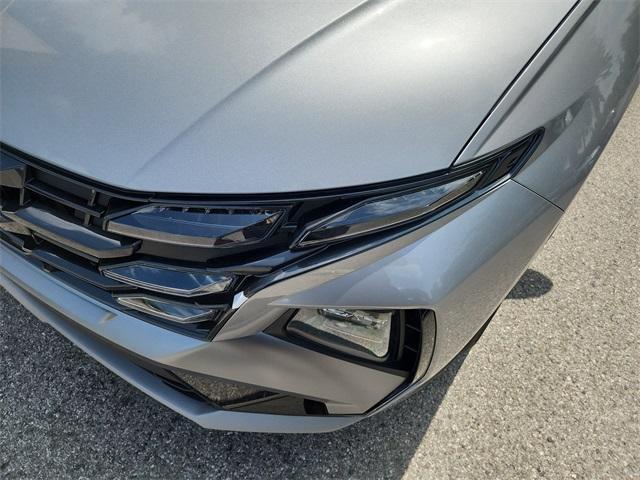 new 2025 Hyundai TUCSON Hybrid car, priced at $34,342