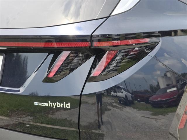 new 2025 Hyundai TUCSON Hybrid car, priced at $32,447