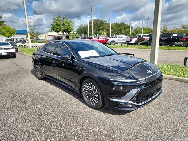 new 2025 Hyundai Sonata Hybrid car, priced at $35,497
