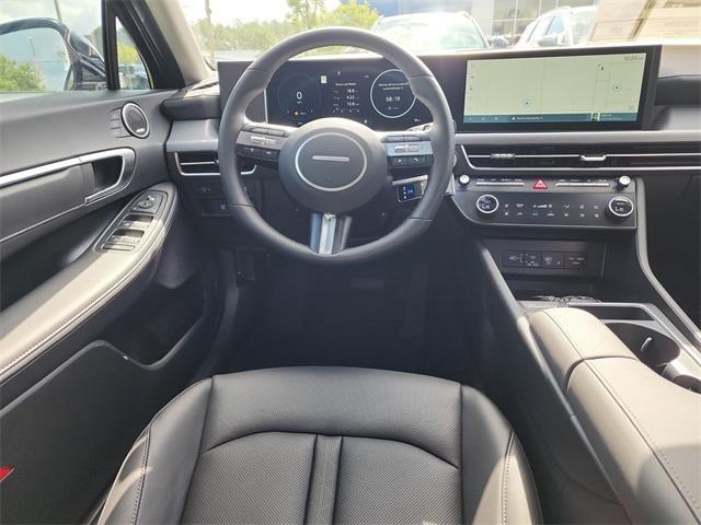 new 2025 Hyundai Sonata Hybrid car, priced at $35,497