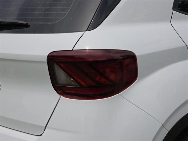 new 2025 Hyundai Venue car, priced at $24,676