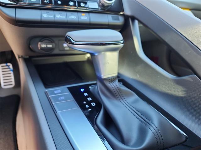 new 2025 Hyundai Elantra car, priced at $24,040