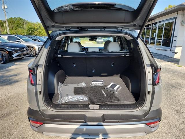new 2025 Hyundai Tucson car, priced at $37,700