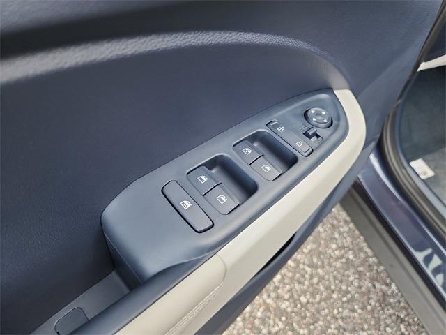 new 2025 Hyundai Venue car, priced at $24,660