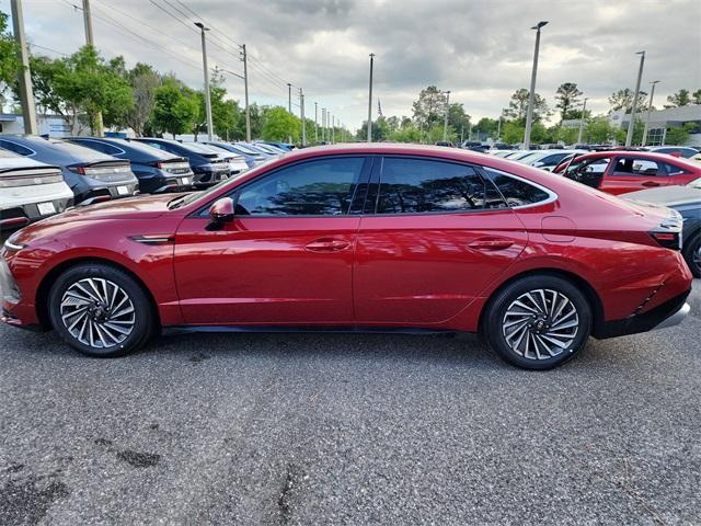 new 2025 Hyundai Sonata Hybrid car, priced at $29,997