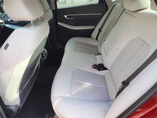 new 2025 Hyundai Sonata Hybrid car, priced at $29,997