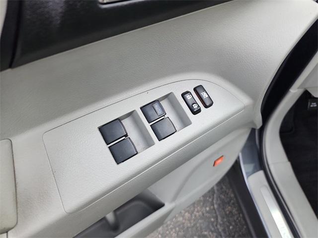 used 2013 Toyota Highlander car, priced at $15,932