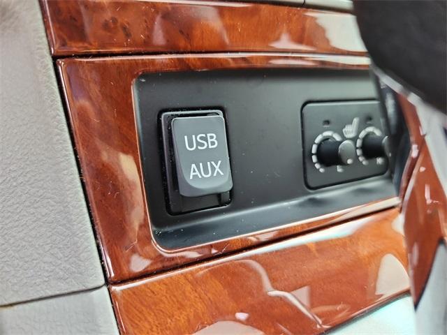 used 2013 Toyota Highlander car, priced at $15,932