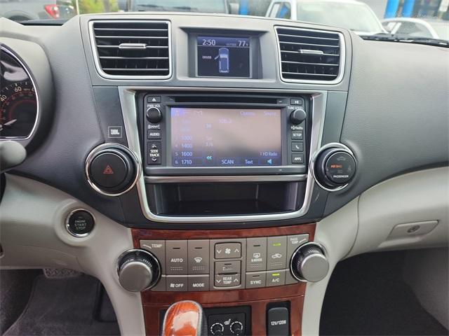used 2013 Toyota Highlander car, priced at $15,932