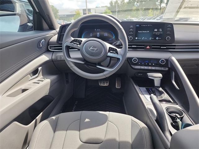 new 2025 Hyundai Elantra car, priced at $25,042