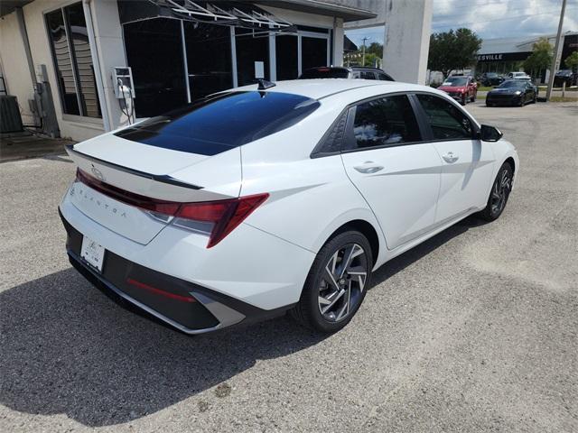 new 2025 Hyundai Elantra car, priced at $25,042