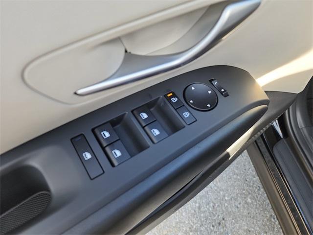new 2025 Hyundai Tucson car, priced at $34,094