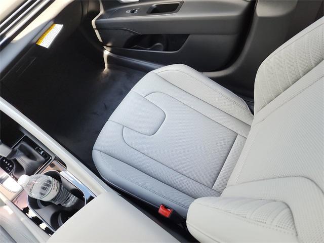 new 2025 Hyundai Elantra car, priced at $26,890