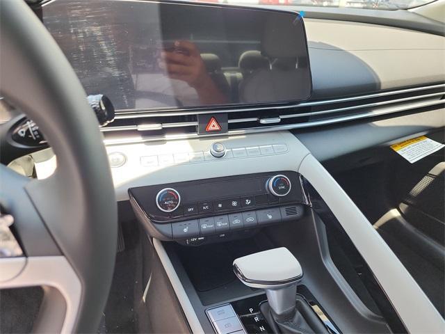 new 2025 Hyundai Elantra car, priced at $26,890