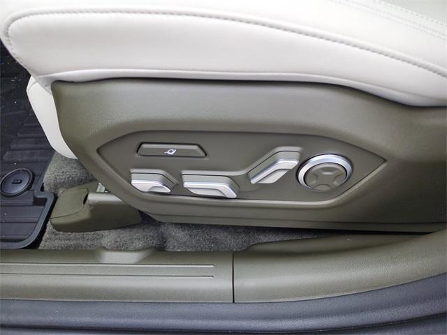 new 2025 Hyundai Santa Fe car, priced at $46,720