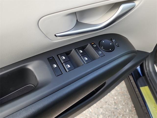 new 2025 Hyundai TUCSON Hybrid car, priced at $34,832