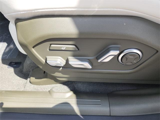 new 2025 Hyundai SANTA FE HEV car, priced at $44,594