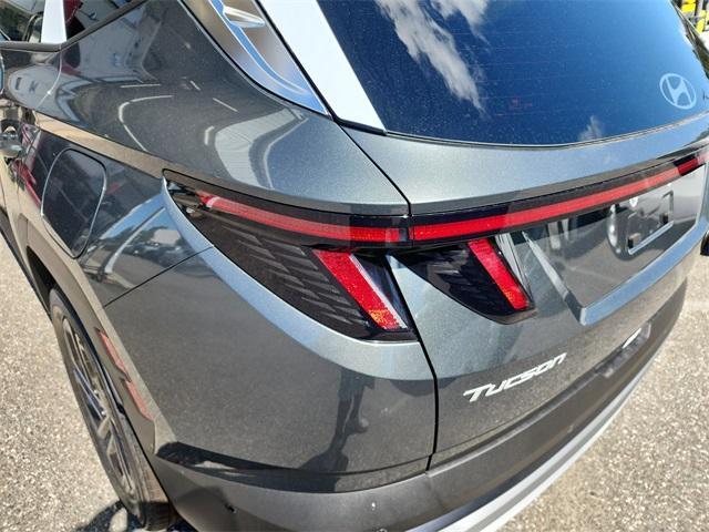 new 2025 Hyundai TUCSON Hybrid car, priced at $40,505