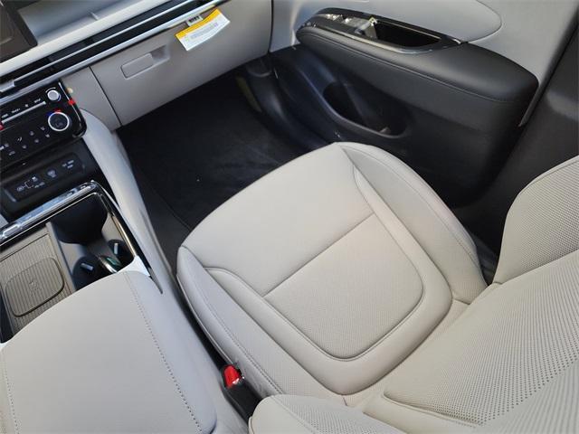 new 2025 Hyundai TUCSON Hybrid car, priced at $40,505