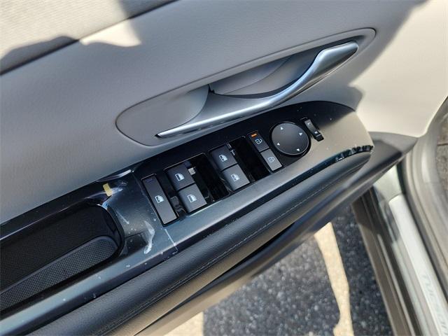 new 2025 Hyundai TUCSON Hybrid car, priced at $40,505