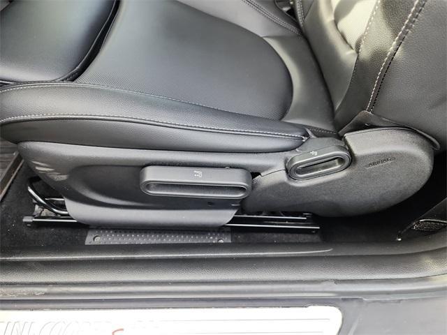 used 2021 MINI Hardtop car, priced at $18,995