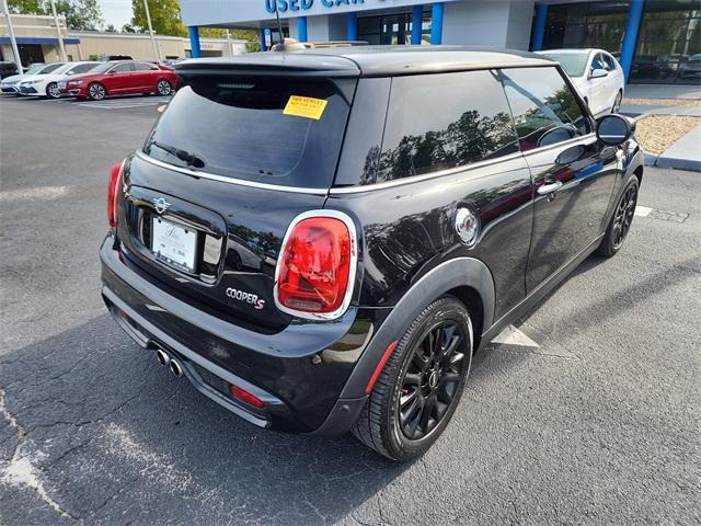 used 2021 MINI Hardtop car, priced at $18,995