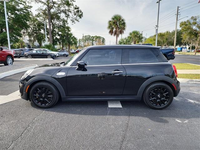 used 2021 MINI Hardtop car, priced at $18,995