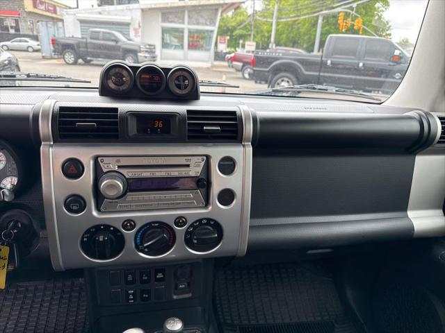 used 2007 Toyota FJ Cruiser car, priced at $32,995