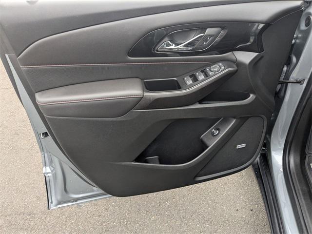 used 2023 Chevrolet Traverse car, priced at $34,867