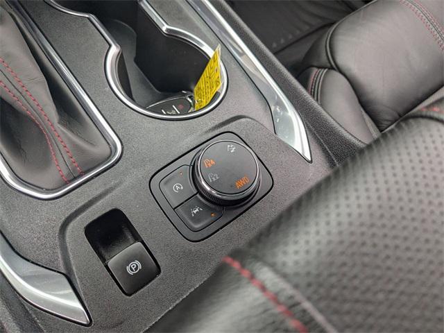 used 2023 Chevrolet Traverse car, priced at $34,867