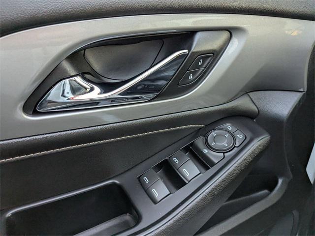 used 2023 Chevrolet Traverse car, priced at $33,999