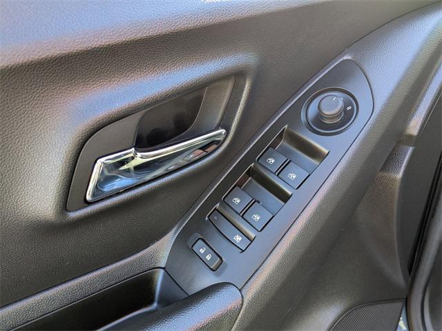 used 2022 Chevrolet Trax car, priced at $18,396