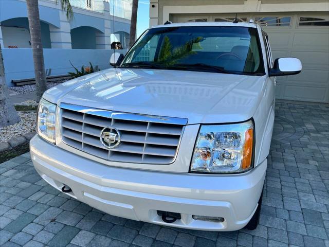 used 2003 Cadillac Escalade EXT car, priced at $36,999