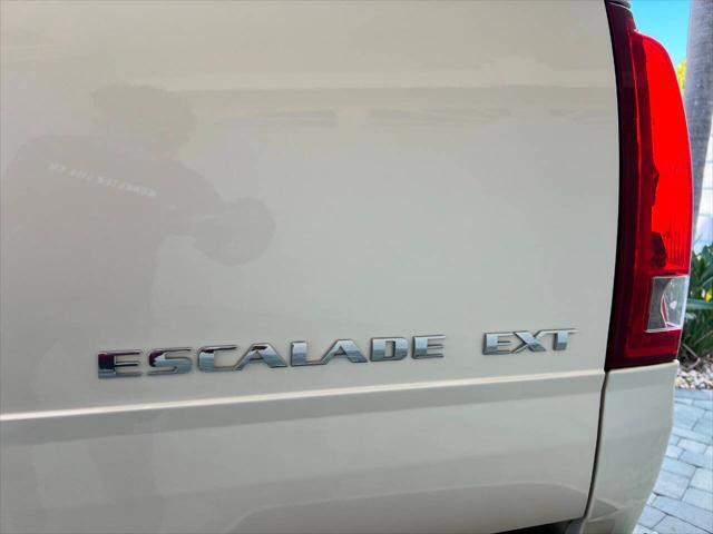 used 2003 Cadillac Escalade EXT car, priced at $36,999