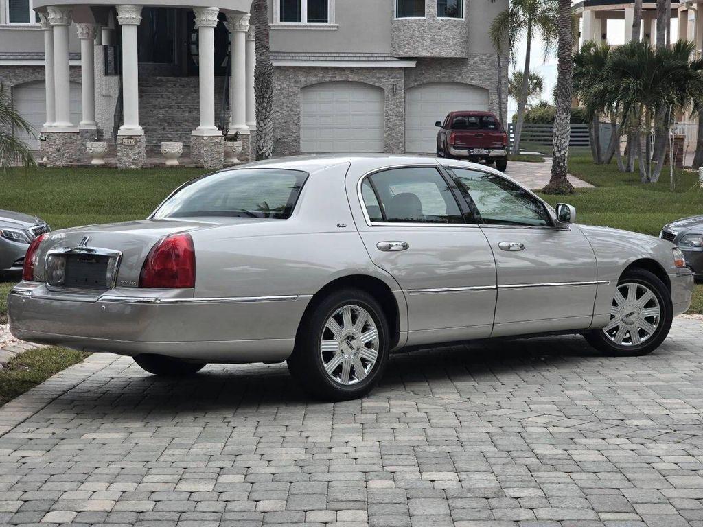 used 2003 Lincoln Town Car car, priced at $22,999