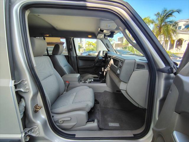 used 2007 Jeep Commander car, priced at $17,999