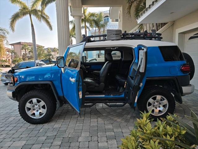 used 2007 Toyota FJ Cruiser car, priced at $34,999
