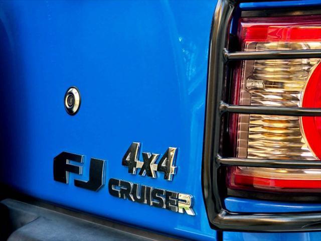 used 2007 Toyota FJ Cruiser car, priced at $34,999