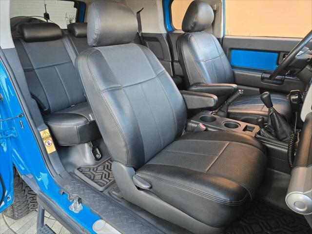 used 2007 Toyota FJ Cruiser car, priced at $34,999