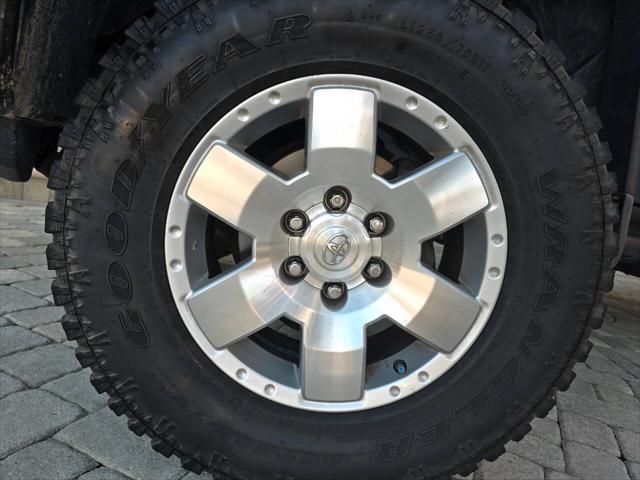 used 2007 Toyota FJ Cruiser car, priced at $34,999