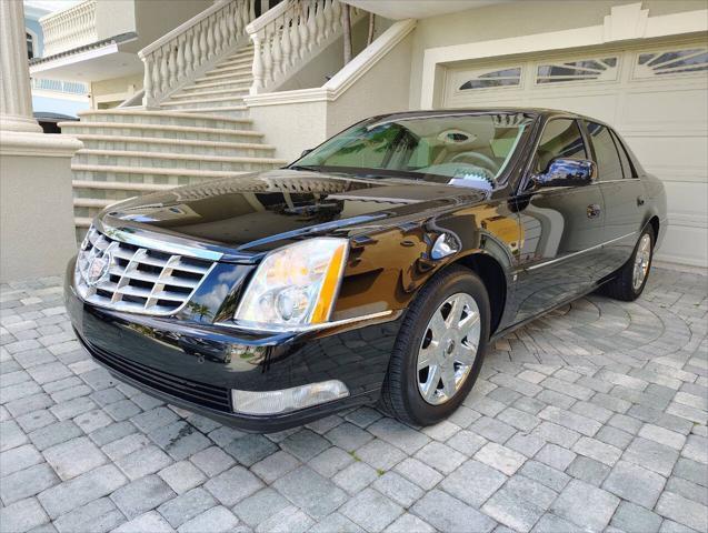 used 2006 Cadillac DTS car, priced at $10,399