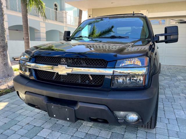 used 2006 Chevrolet Avalanche car, priced at $25,499