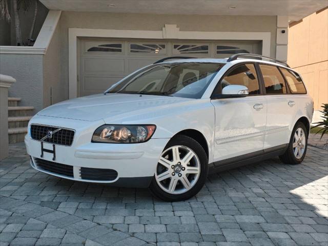 used 2007 Volvo V50 car, priced at $13,999