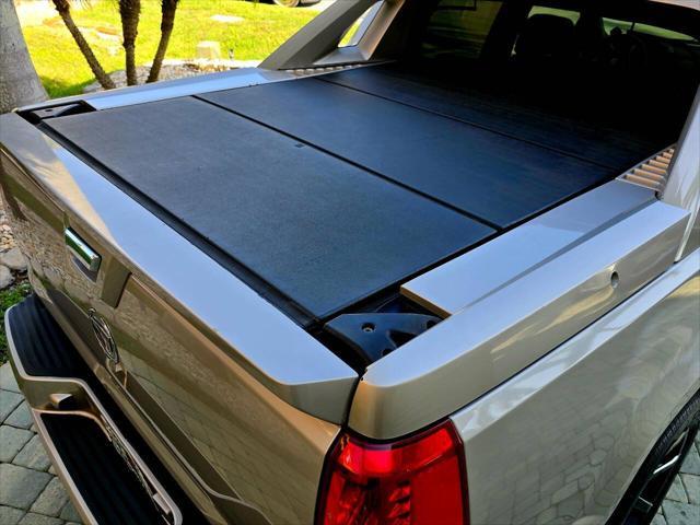 used 2008 Cadillac Escalade EXT car, priced at $27,999