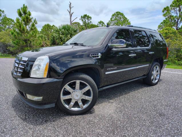 used 2009 Cadillac Escalade car, priced at $23,499