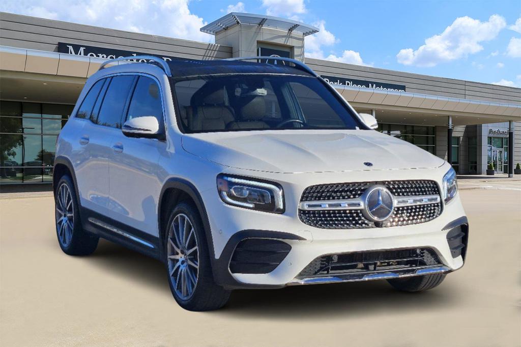 used 2022 Mercedes-Benz GLB 250 car, priced at $27,482