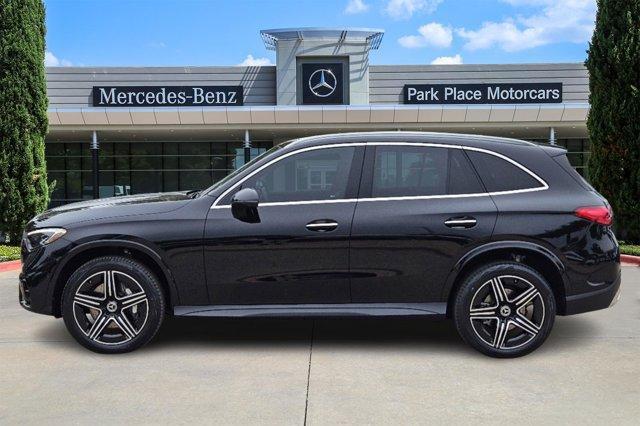 new 2024 Mercedes-Benz GLC 300 car, priced at $60,165