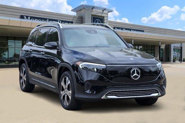 new 2024 Mercedes-Benz EQB 250 car, priced at $58,495