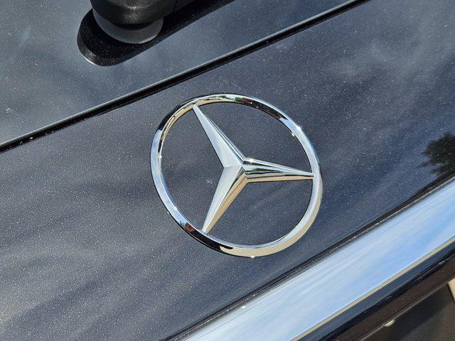 new 2024 Mercedes-Benz GLC 300 car, priced at $61,155