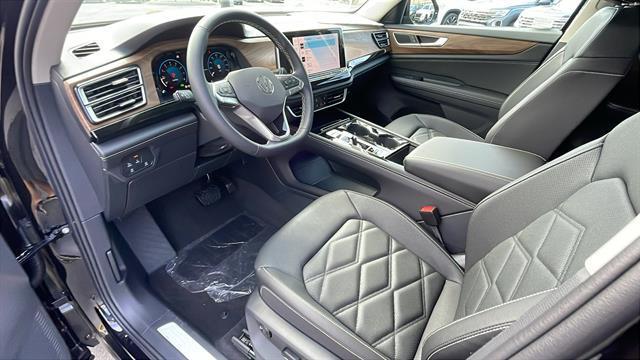 new 2025 Volkswagen Atlas car, priced at $42,124